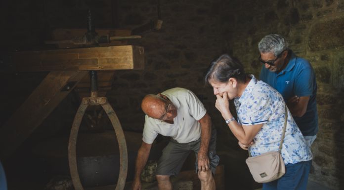 Lanseros recupera uno de sus cinco molinos históricos y rescata su memoria
