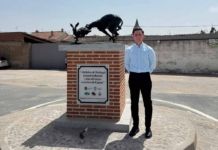 David Alonso Cuesta lleva la tradición galguera de Madrigal de las Altas Torres a una escultura monumental