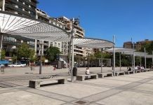 El Ayuntamiento invierte más de 325.000 euros en el contrato de mantenimiento urbano y presenta la renovación de la Plaza de la Marina