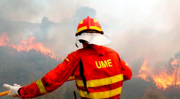 El operativo logra contener el avance del incendio hacia Fariza, pero el cañón de los Arribes sigue siendo el gran desafío
