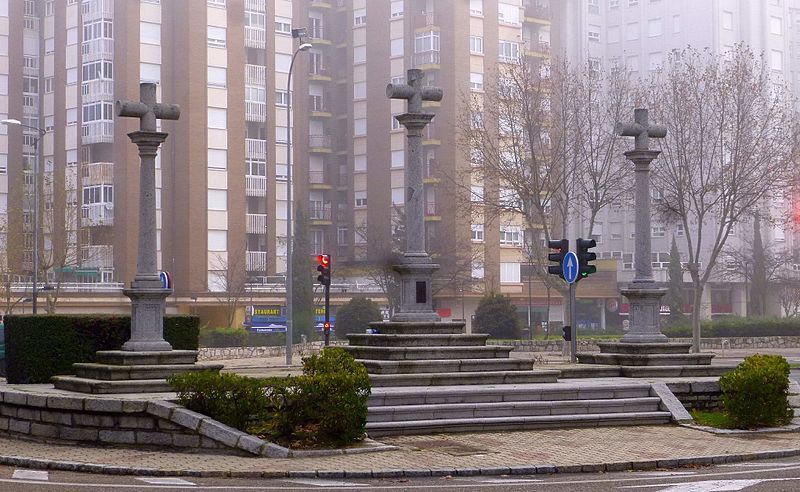 Zamora_-_Avenida_de_las_Tres_Cruces
