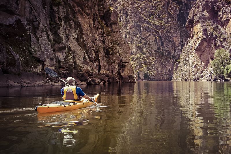 arribes del duero paseo kayak