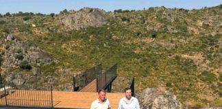 Mirador de vértigo sobre los Arribes en Villardiegua de la Ribera