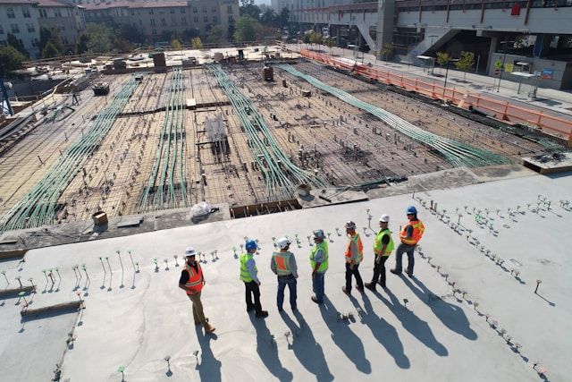construccion_obreros