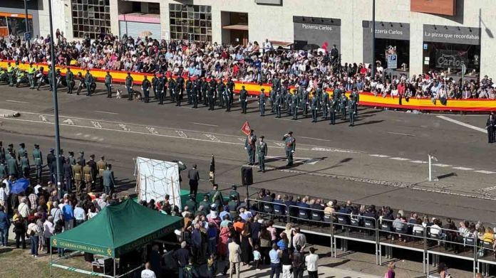 guardia civil desfile