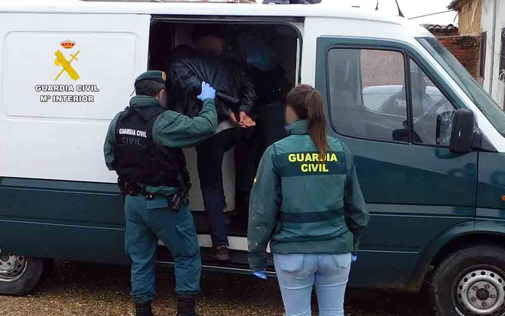 guardia civil detenidos