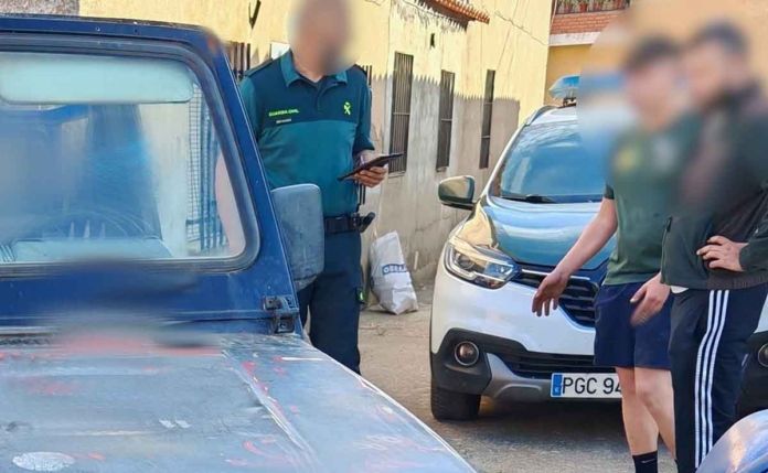 guardia civil placas falsas