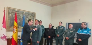 El teniente jefe del Destacamento de Tráfico de Zamora, David Campesino, galardonado con la Medalla al Mérito de la Seguridad Vial