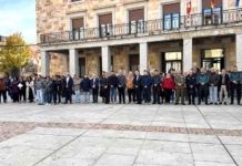 Zamora guarda un minuto de silencio por las víctimas del accidente ferroviario de Toledo