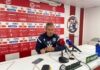 Óscar Cano alerta del peligro de la Ponferradina: «Como seamos desordenados con la pelota, nos va a costar mucho ganar»