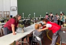 Cruz Roja mantiene el apoyo a los evacuados del incendio de Fermoselle y facilita el regreso de decenas de vecinos a sus hogares