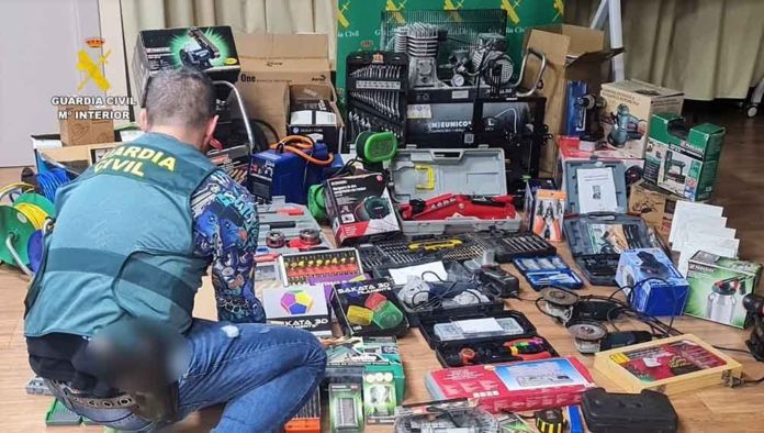 Dos investigados por robos con fuerza en el interior de una vivienda ...
