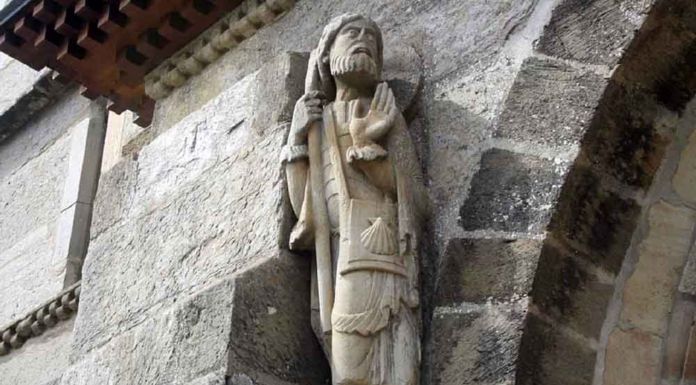 Exigen la protección del Santiago Peregrino de Santa Marta de Tera por su alarmante deterioro