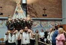La lluvia obliga a trasladar al interior de Cristo Rey la procesión de la Virgen de la Peña de Francia